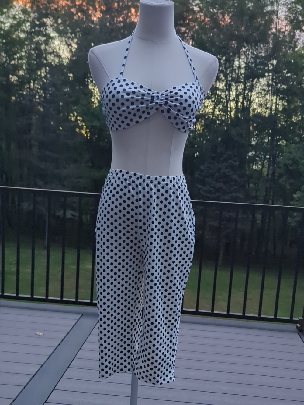Polka Dot Halter Bra and Capri Pants Set. 2 Pieces. Medium